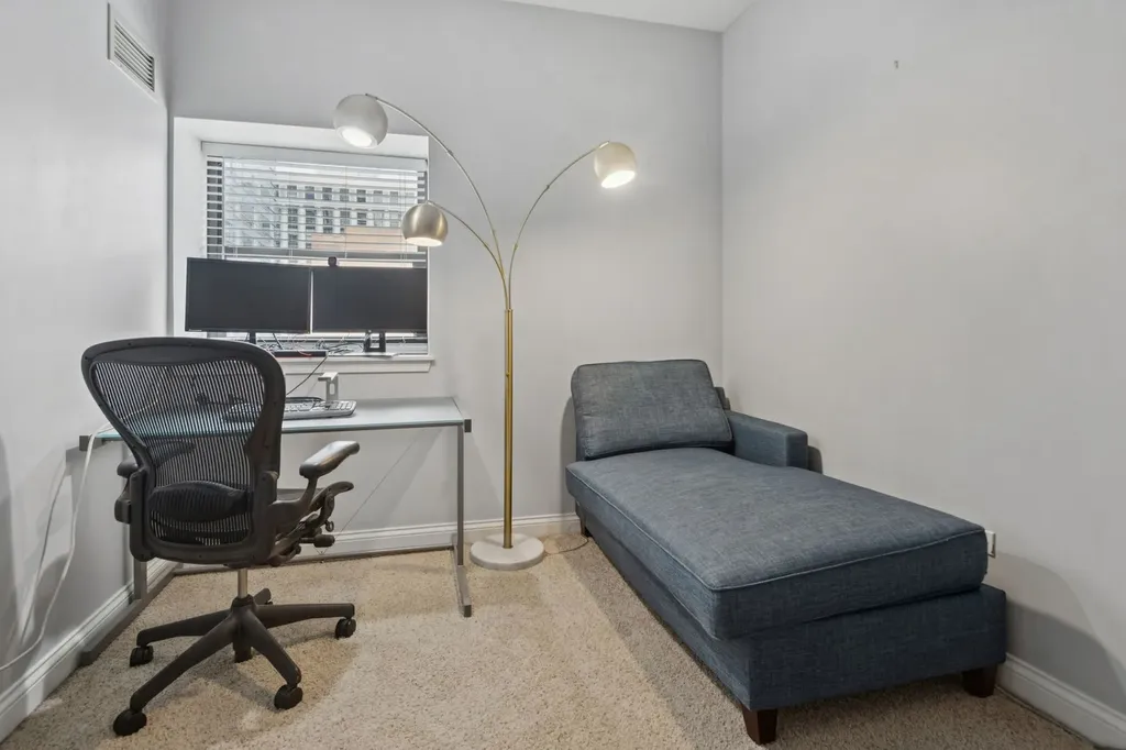 8 West Monroe Street Chicago IL 60603