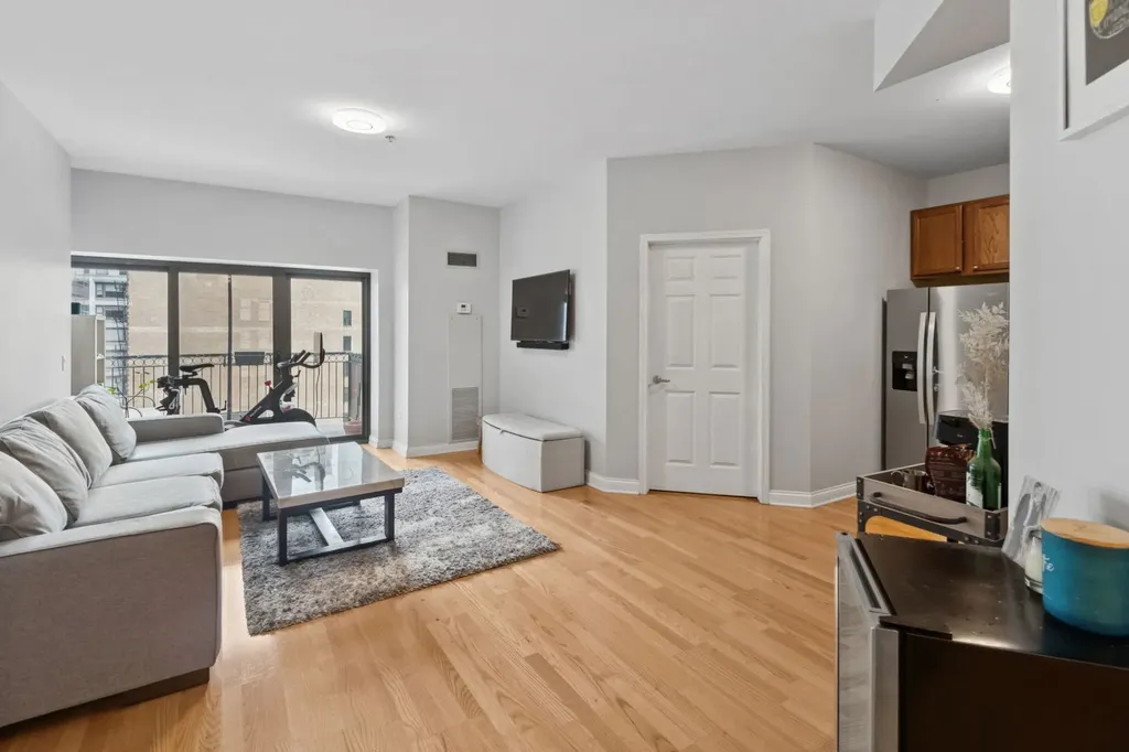 8 West Monroe Street Chicago IL 60603