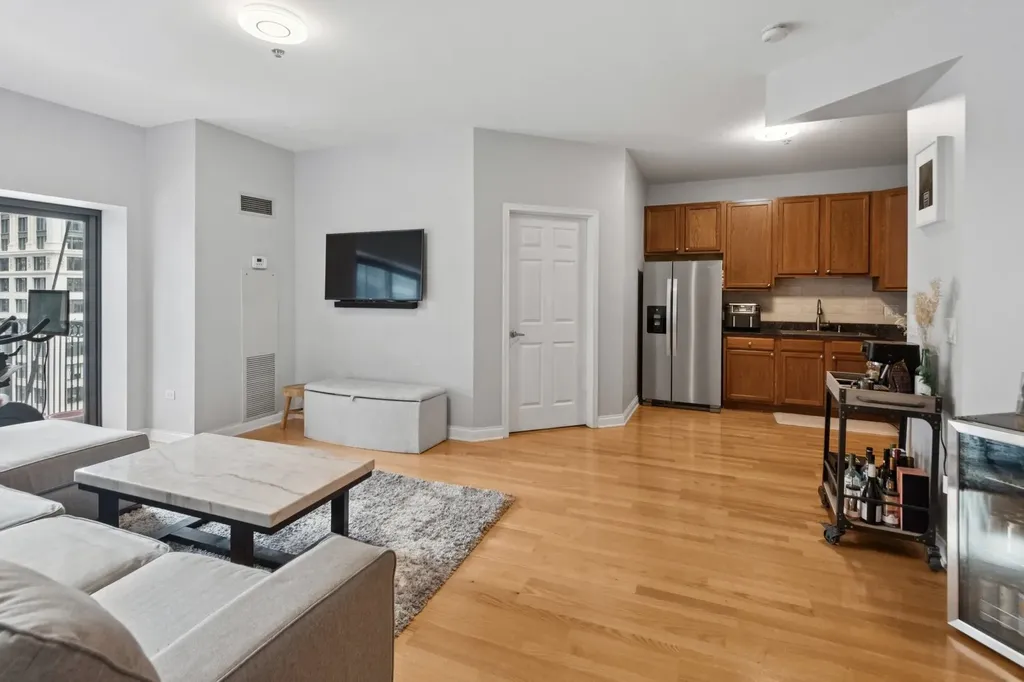 8 West Monroe Street Chicago IL 60603