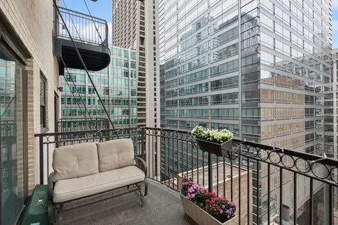 8 West Monroe Street Chicago IL 60603