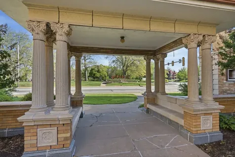 1622 18TH Avenue Rock Island IL 61201