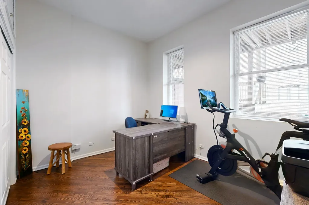 626 West Buckingham Place Chicago IL 60657