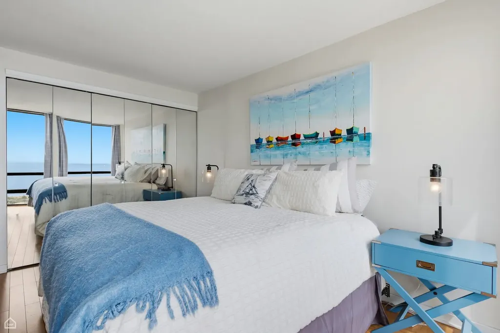 1660 North La Salle Drive Chicago IL 60614