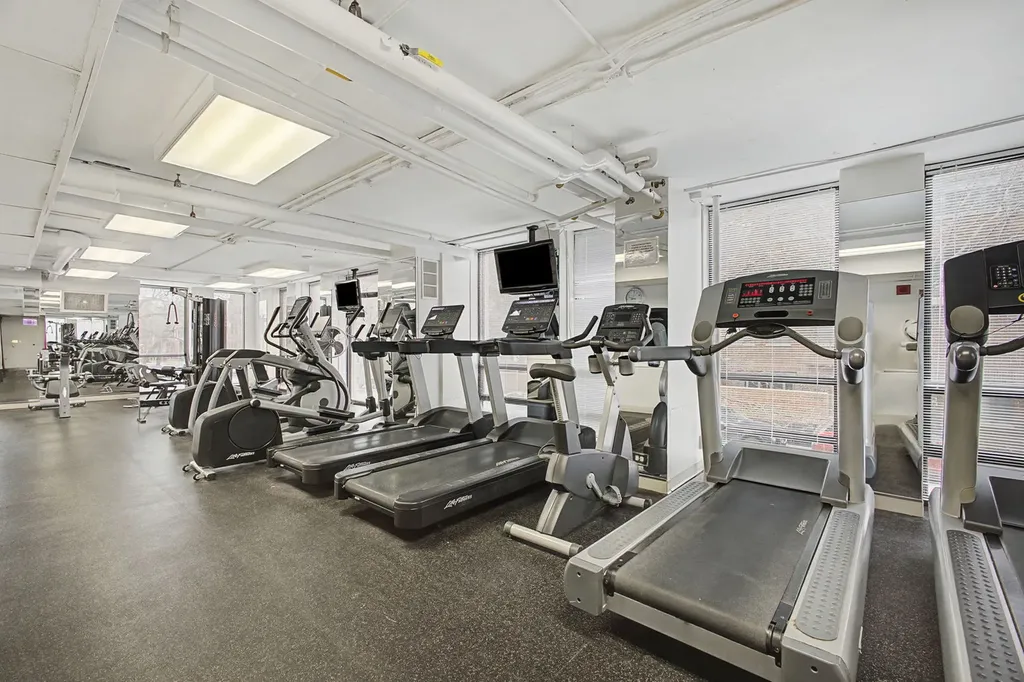 1660 North La Salle Drive Chicago IL 60614