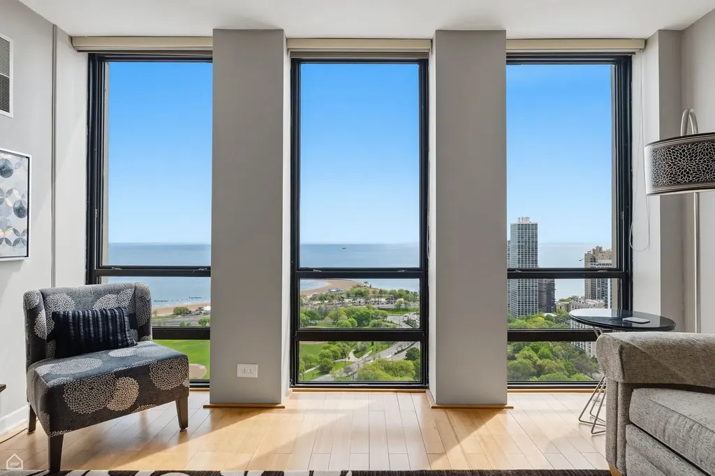 1660 North La Salle Drive Chicago IL 60614
