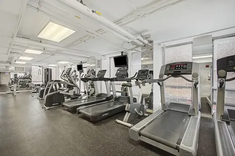 1660 North La Salle Drive Chicago IL 60614