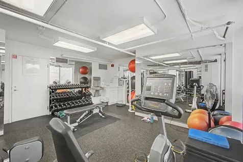 1660 North La Salle Drive Chicago IL 60614