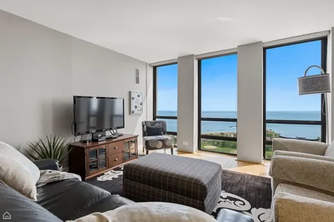 1660 North La Salle Drive Chicago IL 60614