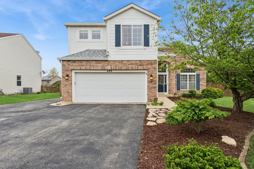 240 Paradise Parkway Oswego IL 60543