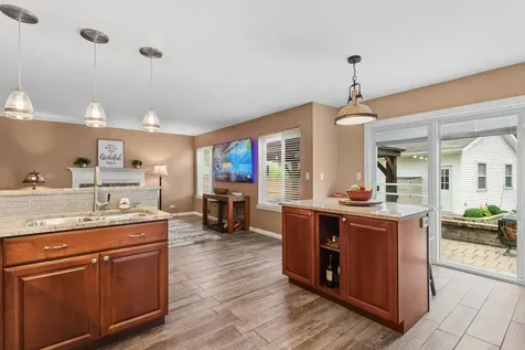 240 Paradise Parkway Oswego IL 60543