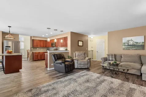 240 Paradise Parkway Oswego IL 60543