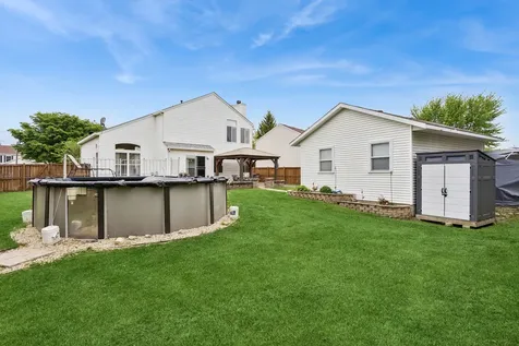 240 Paradise Parkway Oswego IL 60543