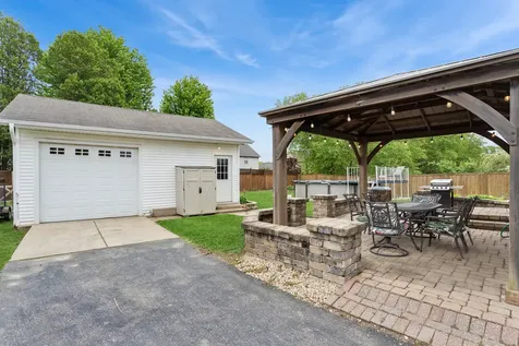240 Paradise Parkway Oswego IL 60543