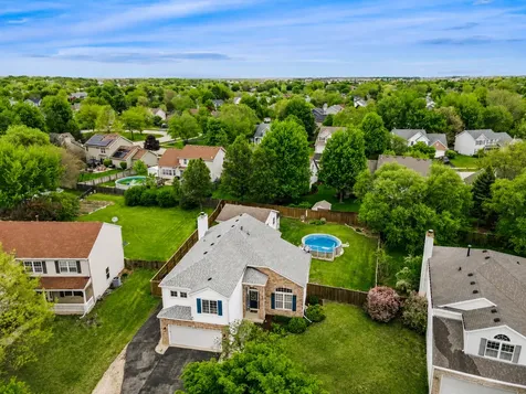 240 Paradise Parkway Oswego IL 60543