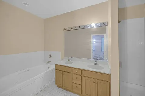 4635 South Greenwood Avenue Chicago IL 60653