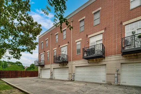 4635 South Greenwood Avenue Chicago IL 60653