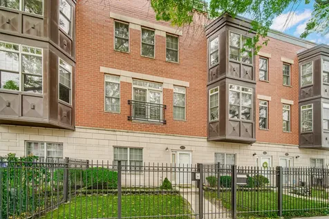 4635 South Greenwood Avenue Chicago IL 60653