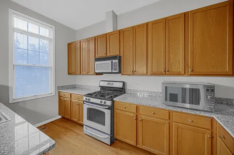4635 South Greenwood Avenue Chicago IL 60653