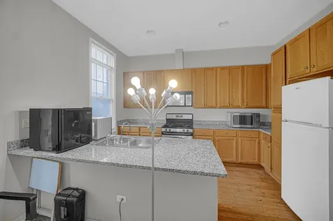 4635 South Greenwood Avenue Chicago IL 60653