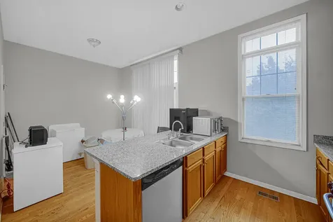 4635 South Greenwood Avenue Chicago IL 60653