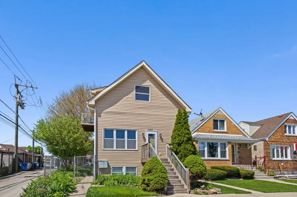 5230 South Lockwood Avenue Chicago IL 60638