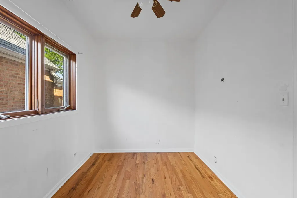 5230 South Lockwood Avenue Chicago IL 60638