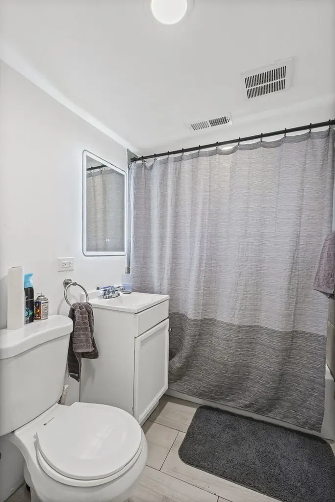 5230 South Lockwood Avenue Chicago IL 60638