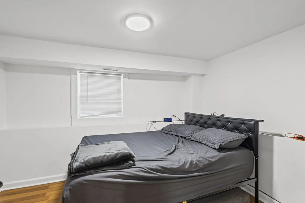 5230 South Lockwood Avenue Chicago IL 60638