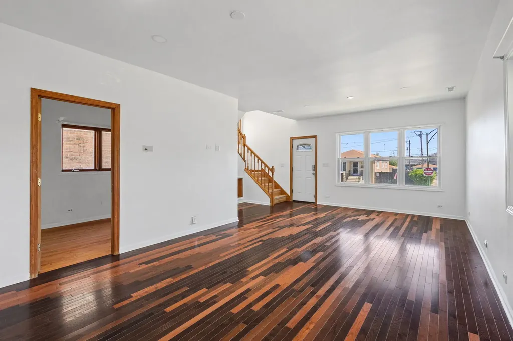 5230 South Lockwood Avenue Chicago IL 60638