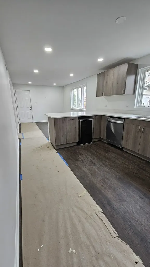 5230 South Lockwood Avenue Chicago IL 60638