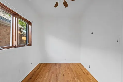5230 South Lockwood Avenue Chicago IL 60638