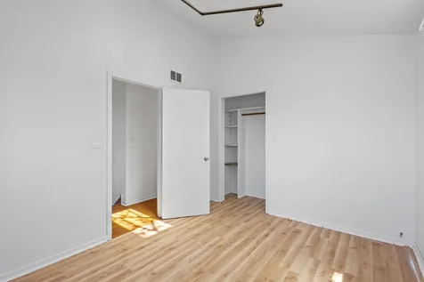 5230 South Lockwood Avenue Chicago IL 60638