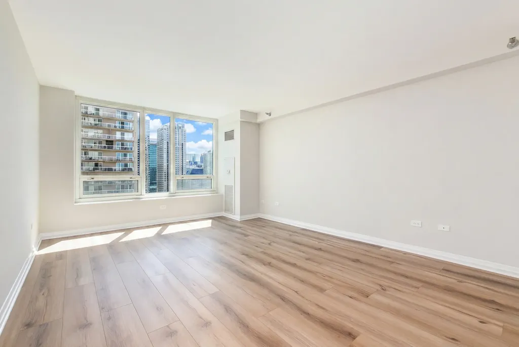 33 West Ontario Street Chicago IL 60654
