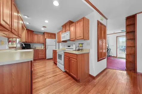 385 South Kankakee Street Coal City IL 60416