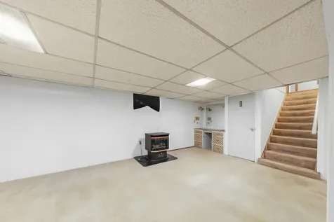 385 South Kankakee Street Coal City IL 60416