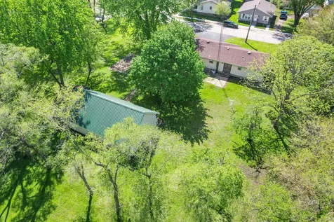 385 South Kankakee Street Coal City IL 60416