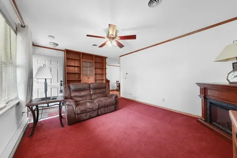 385 South Kankakee Street Coal City IL 60416