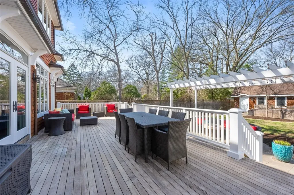 1148 Isabella Street Wilmette IL 60091