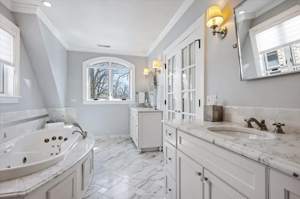 1148 Isabella Street Wilmette IL 60091