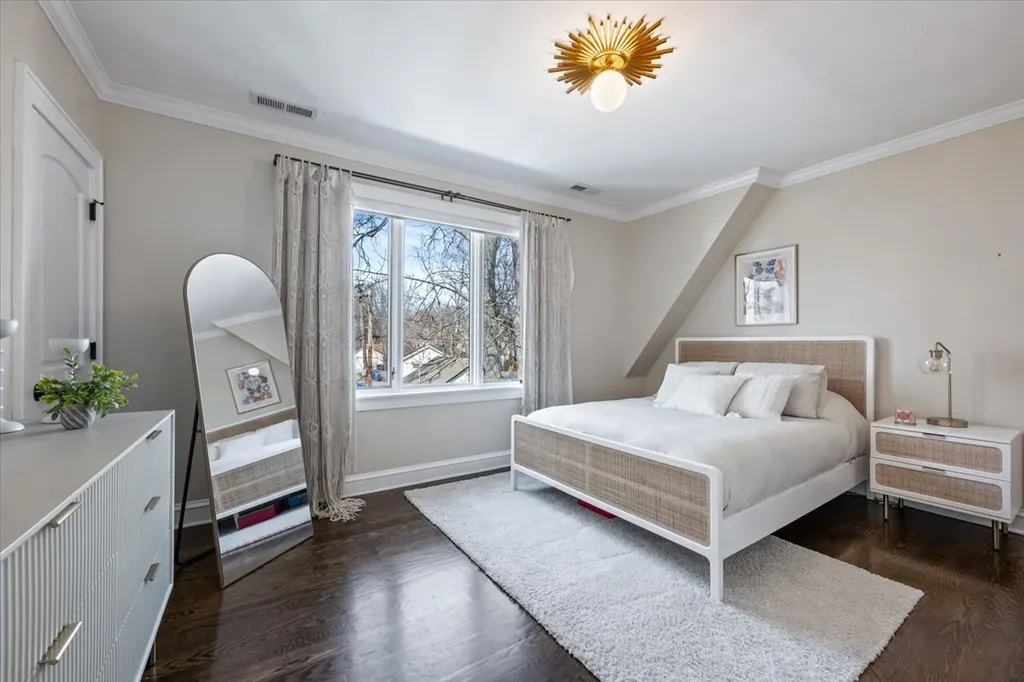 1148 Isabella Street Wilmette IL 60091