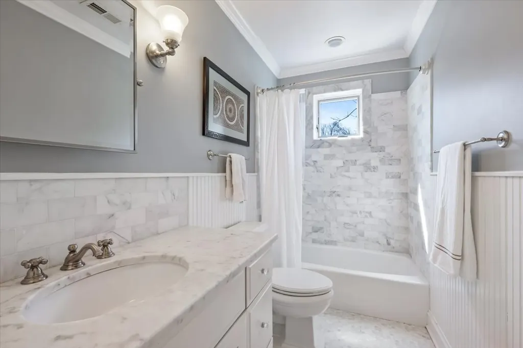 1148 Isabella Street Wilmette IL 60091