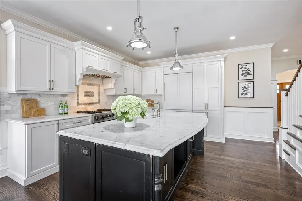1148 Isabella Street Wilmette IL 60091