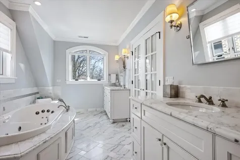 1148 Isabella Street Wilmette IL 60091