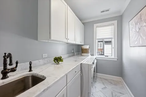 1148 Isabella Street Wilmette IL 60091