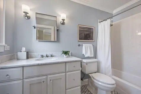 1148 Isabella Street Wilmette IL 60091