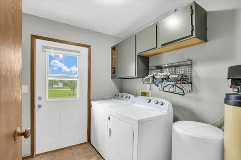 841 South High Street Paxton IL 60957