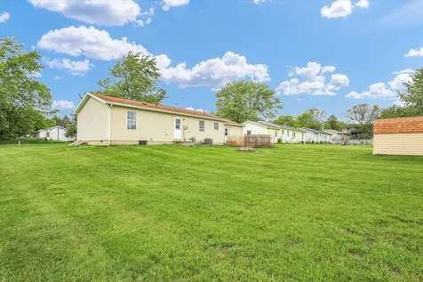 841 South High Street Paxton IL 60957
