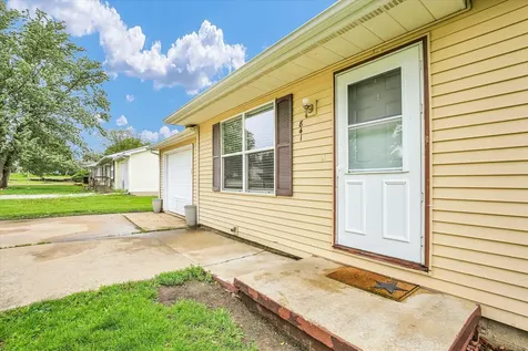 841 South High Street Paxton IL 60957