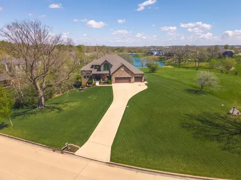 9487 Janel Drive Bloomington IL 61705