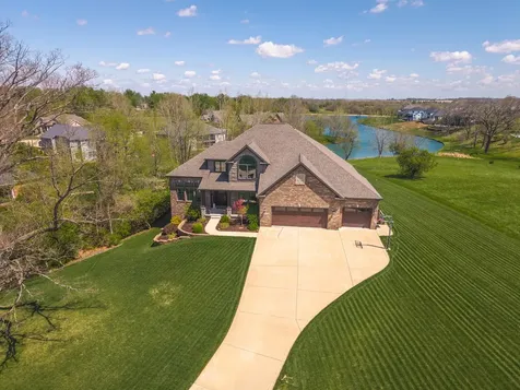 9487 Janel Drive Bloomington IL 61705
